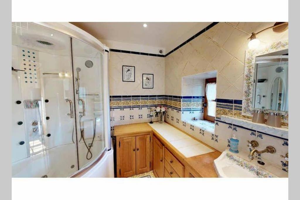 La Grange De Salvaneix Gite Pour 15 Personnes 7 Chambres Avec 6 Sdb-6Wc Sarran Exterior photo