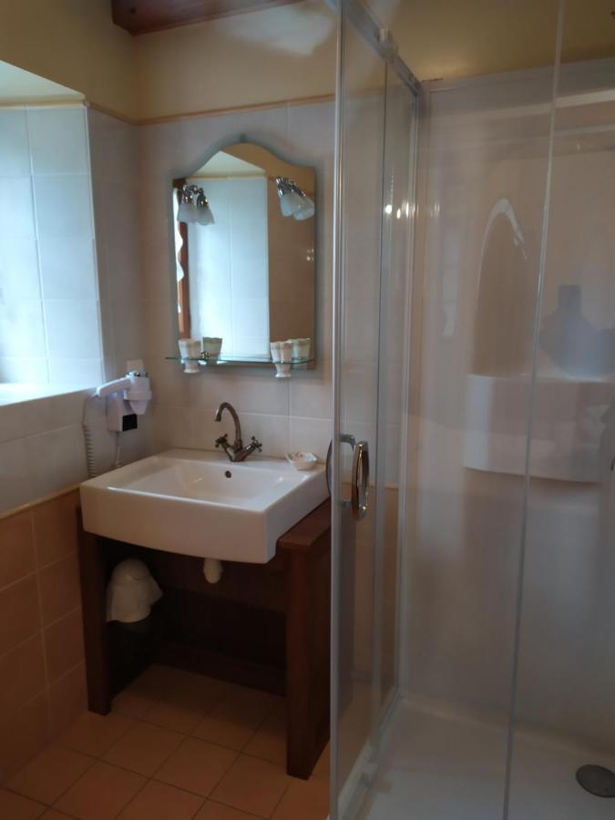 La Grange De Salvaneix Gite Pour 15 Personnes 7 Chambres Avec 6 Sdb-6Wc Sarran Exterior photo